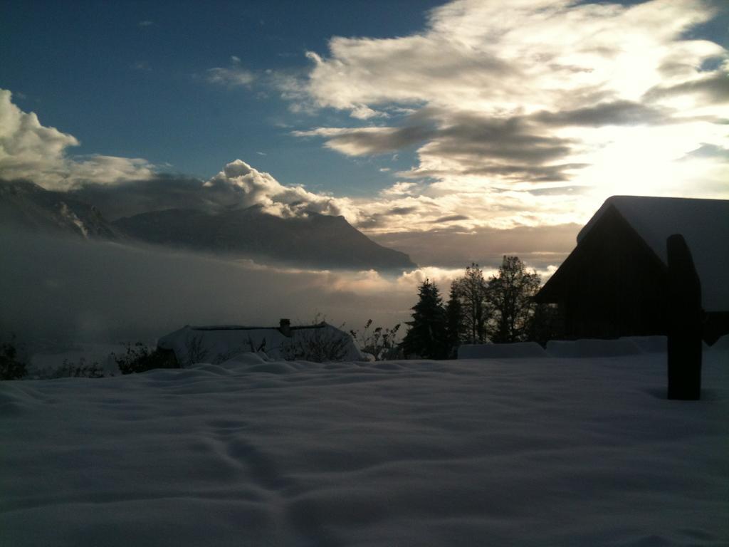 La Maison Sur Les Nuages Hotel Saint-Christophe  Bagian luar foto